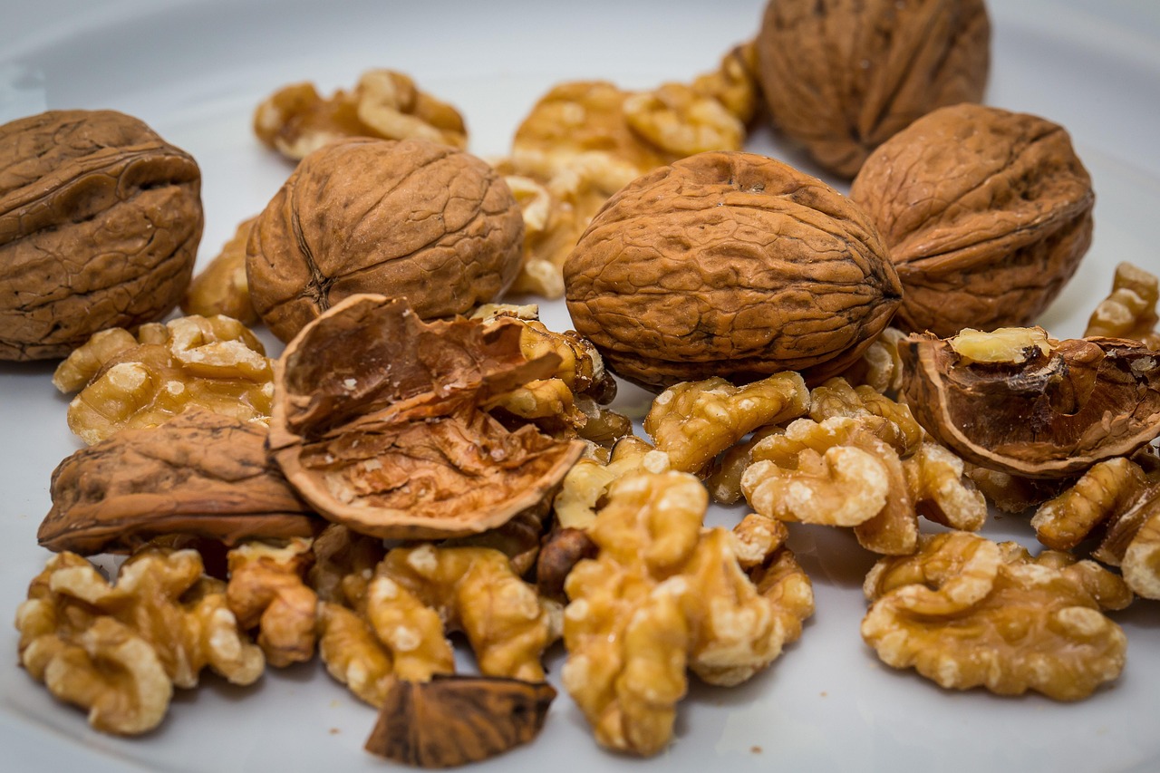 walnut-2816935_1280.jpg